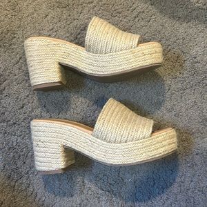 WEDGE SANDALS